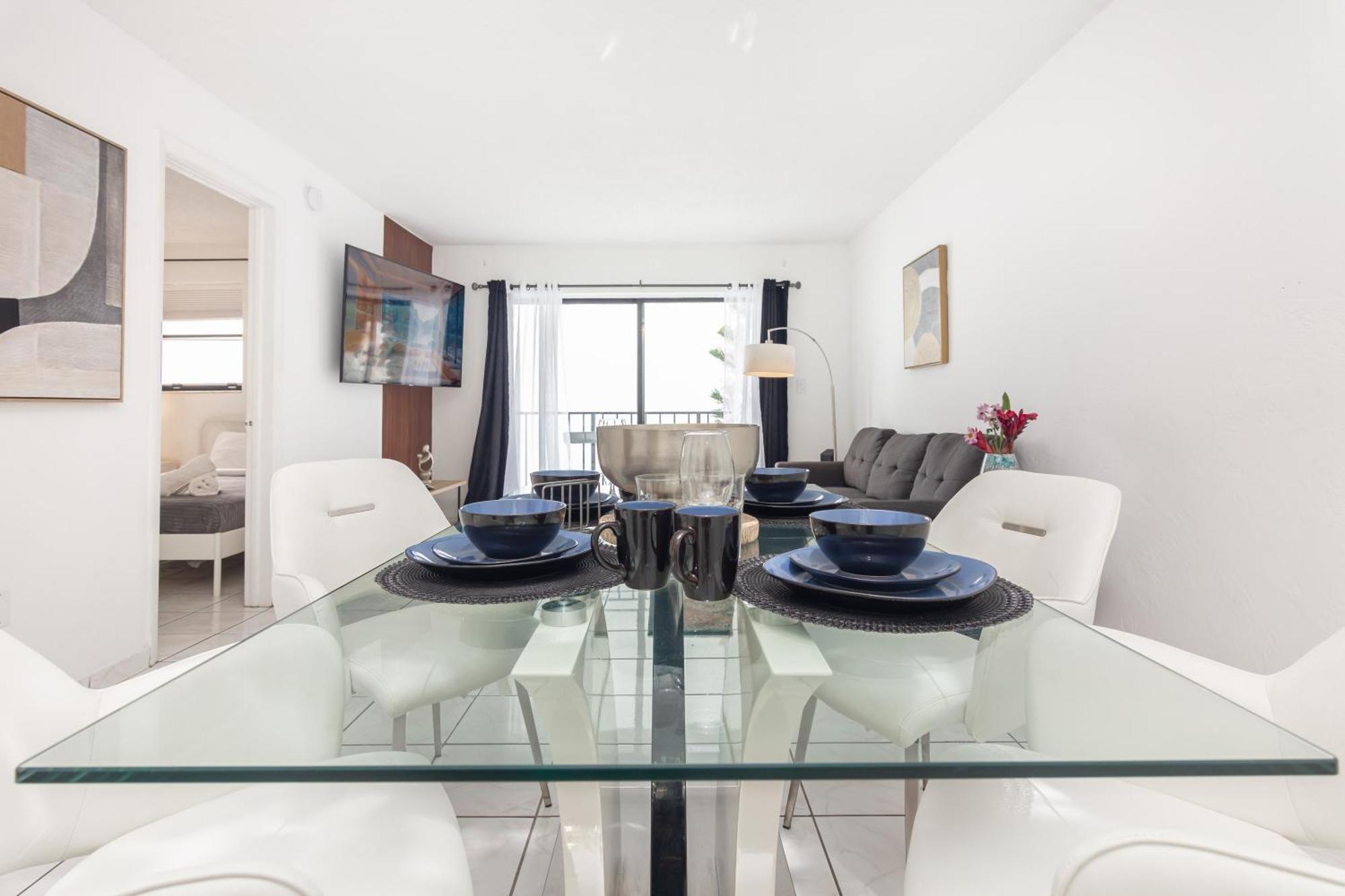 One Bedroom Apartment - With Parking & Balcony - Heart Of Wynwood Miami Esterno foto