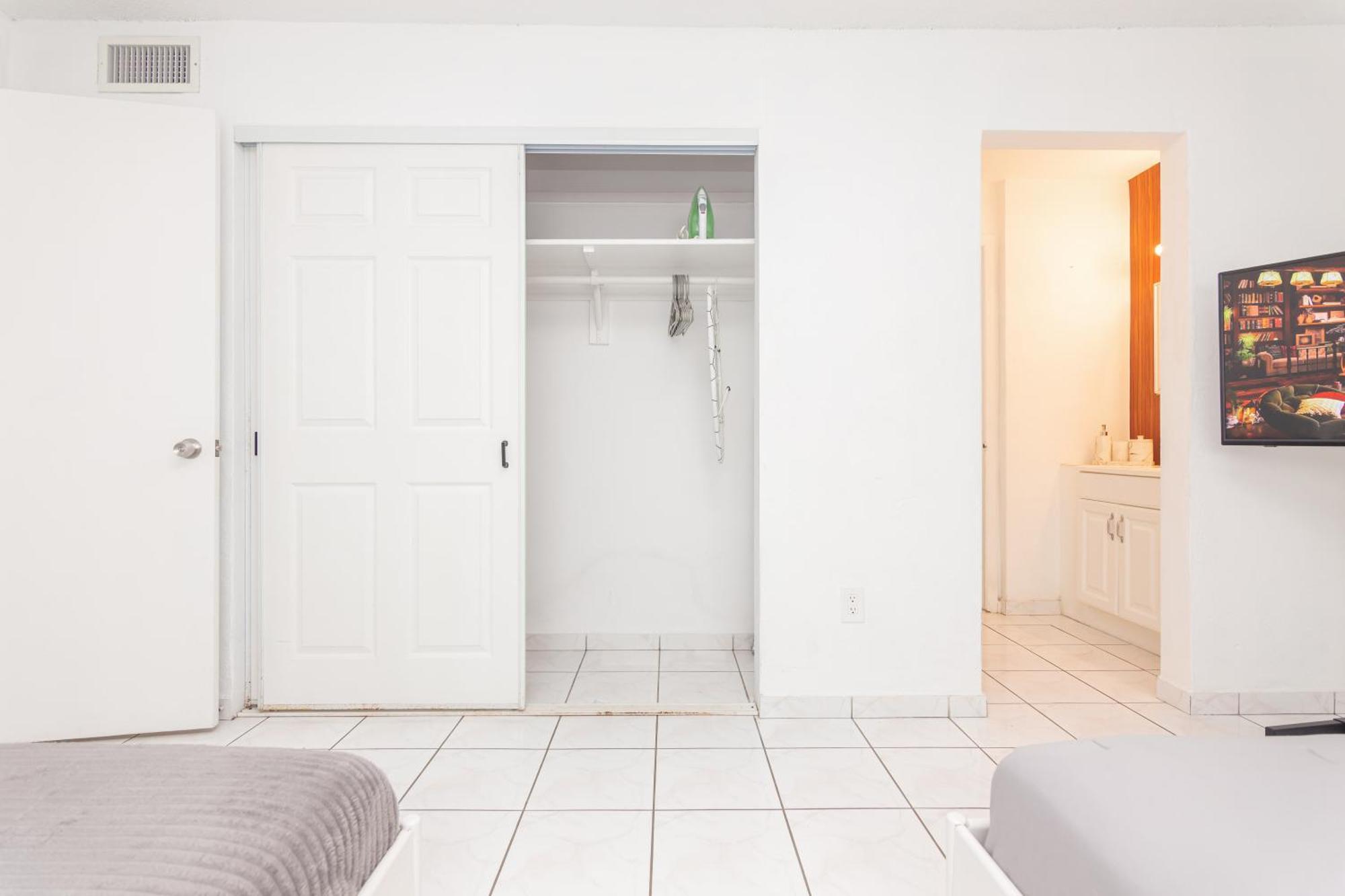 One Bedroom Apartment - With Parking & Balcony - Heart Of Wynwood Miami Esterno foto